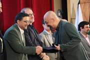 تقدیر از رییس موزه ملی تاریخ علوم پزشکی در هفتمین دوره جشنواره قدر استاد